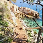 Cap De